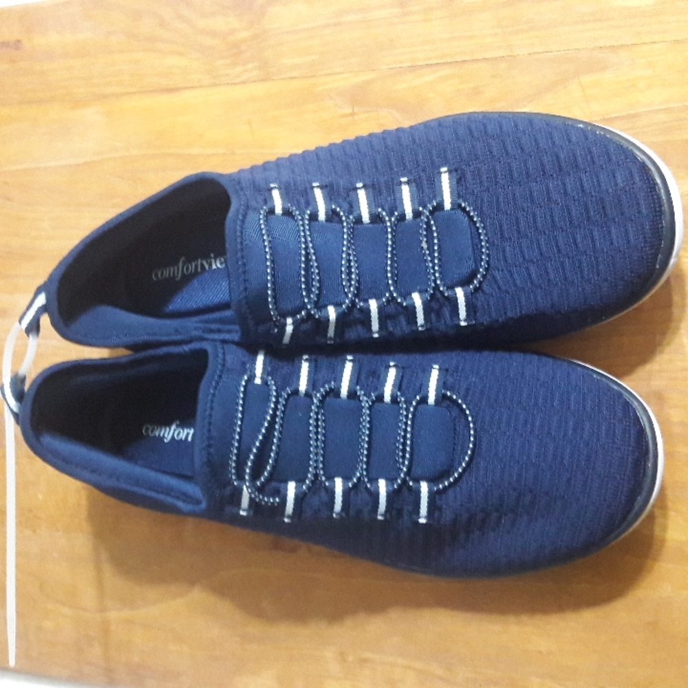 Comfortview Women Size 10.5W Ariya Sneakers Navy Blue new